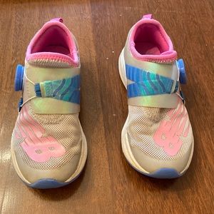 New balance girls sneakers size 11.5 GUC